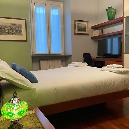 Apartament Cozy Flat Mins Walk To Navigli And Metro Porta Genova Mediolan Zewnętrze zdjęcie